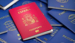 CCSE e DELE: entenda os exames exigidos para cidadania espanhola, como funcionam, quem precisa fazer e como se preparar